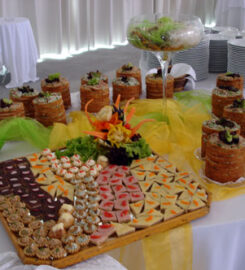 Connaisseur Catering